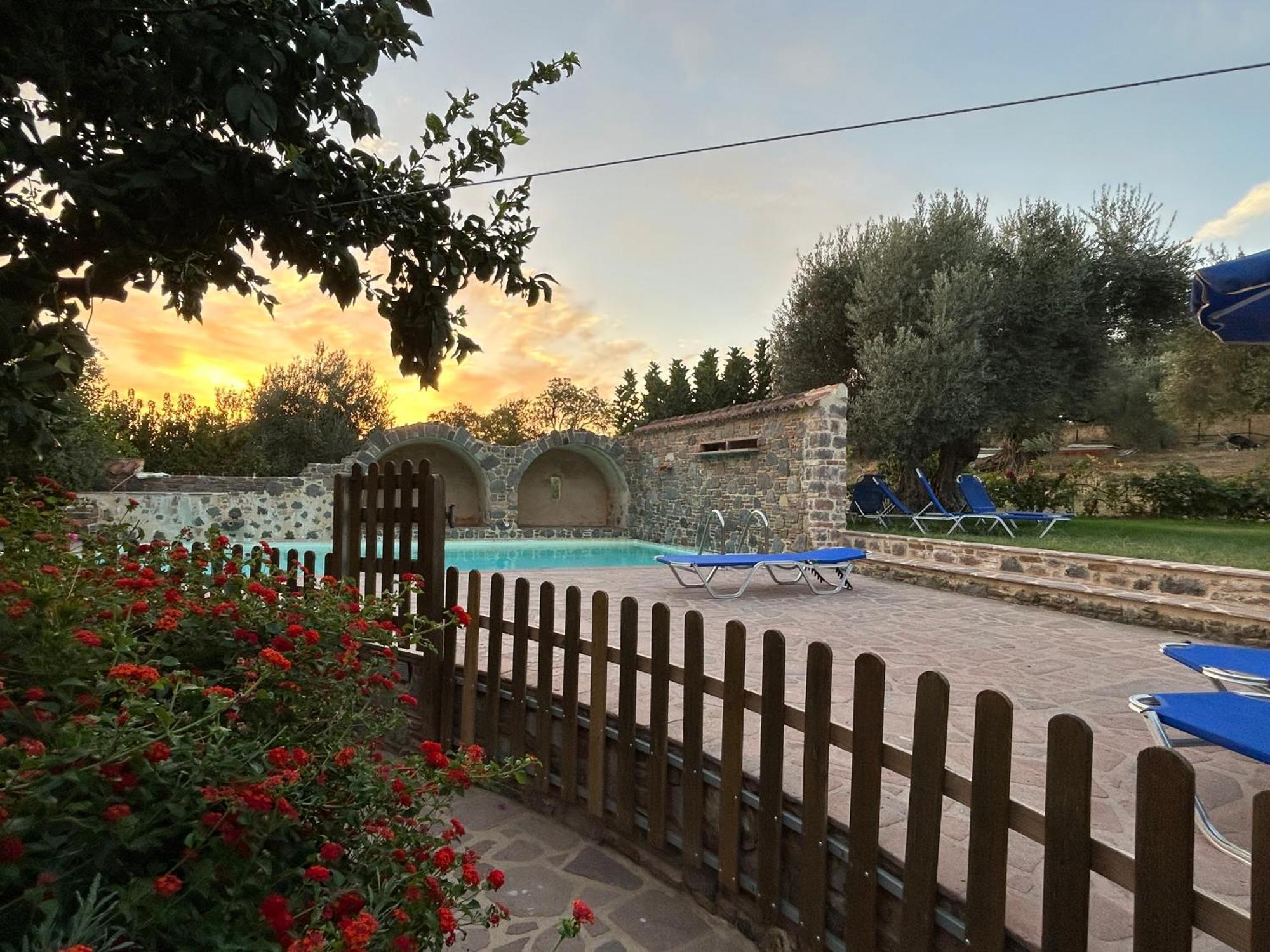 Villa Daphnis & Chloe Pyrgi Thermis Екстер'єр фото
